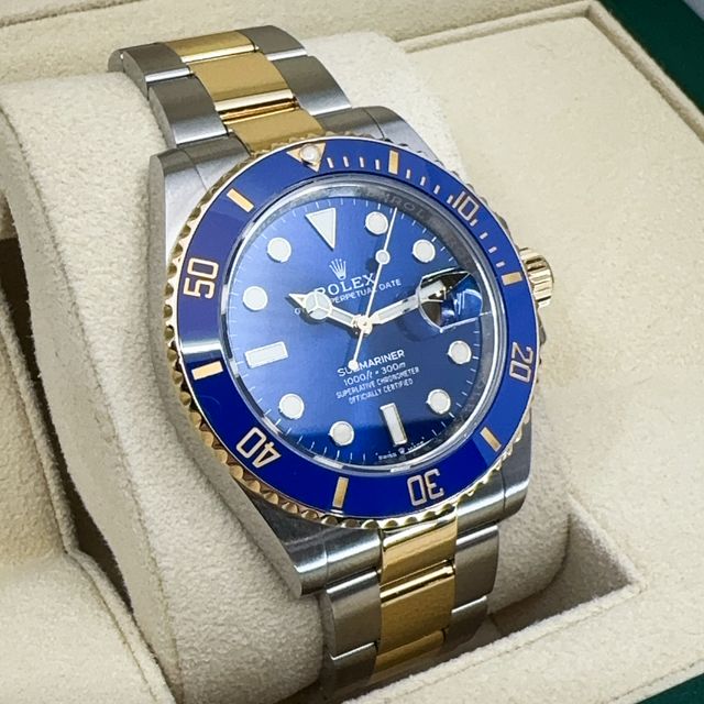 Rolex Submariner 126613 LB Image 3
